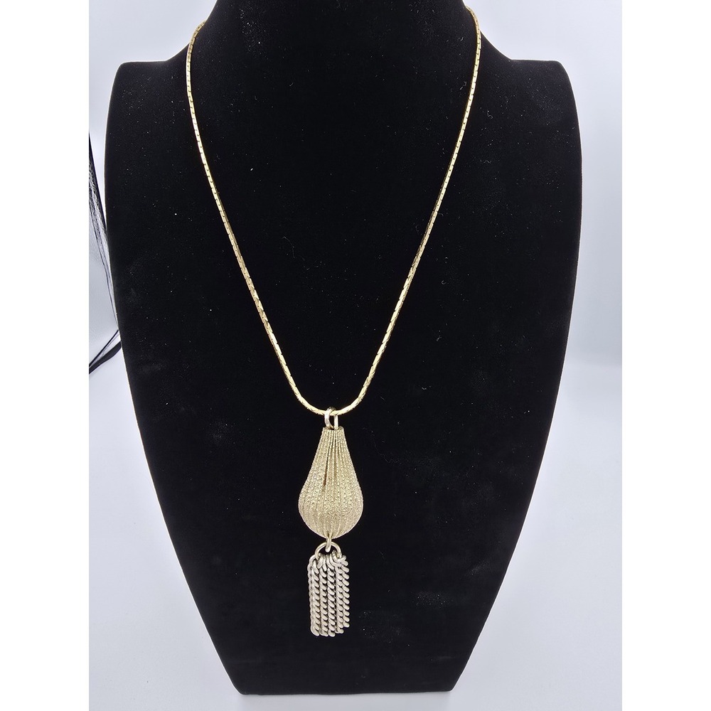 Vintage Gold Tone & Silver Tone Tassel Pendant Necklace Chain American Showcase